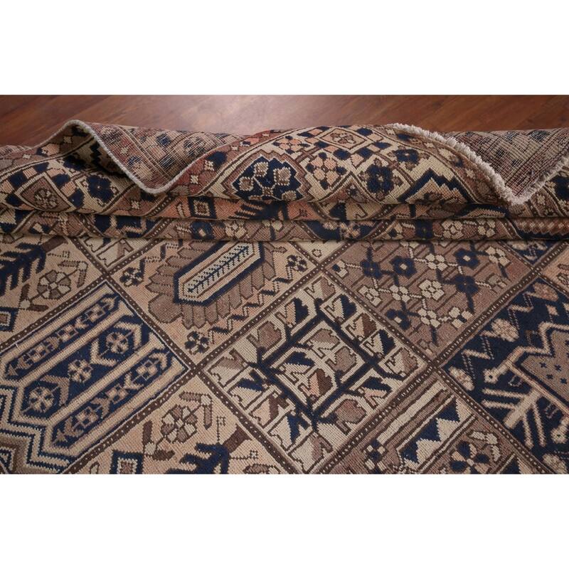 Bakhtiari Persian Vintage Rug Hand-Knotted Traditional Wool Carpet - 6'9"x 10'1"