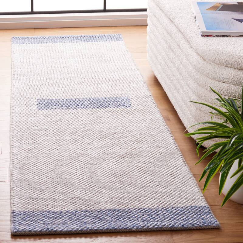 SAFAVIEH Handmade Natura Vroni Transitional Wool Rug - 2'3" x 8' Runner - Ivory/Blue