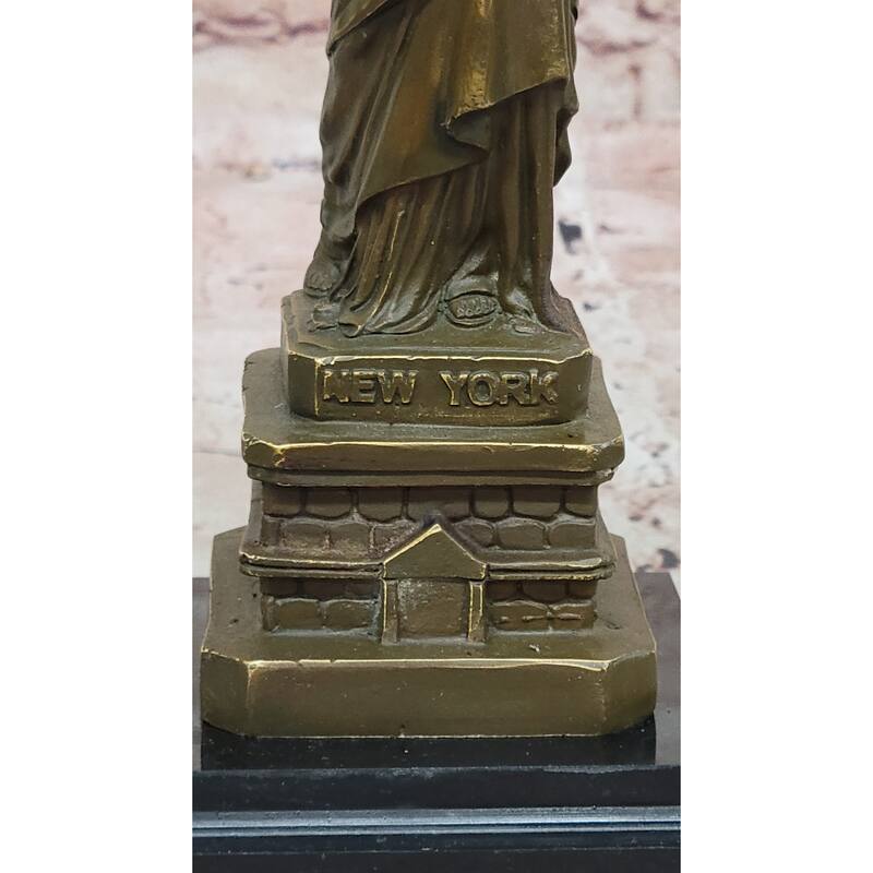 Statue Of Liberty Bronze Sculpture – New York Souvenir