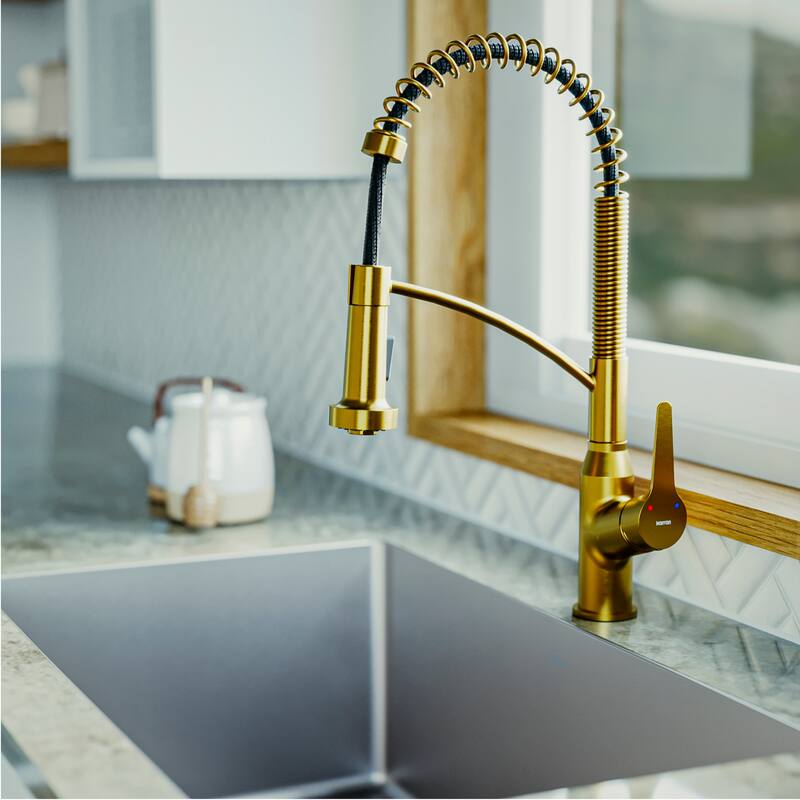 Karran Scottsdale Single-Handle Pull-Down Sprayer Kitchen Faucet