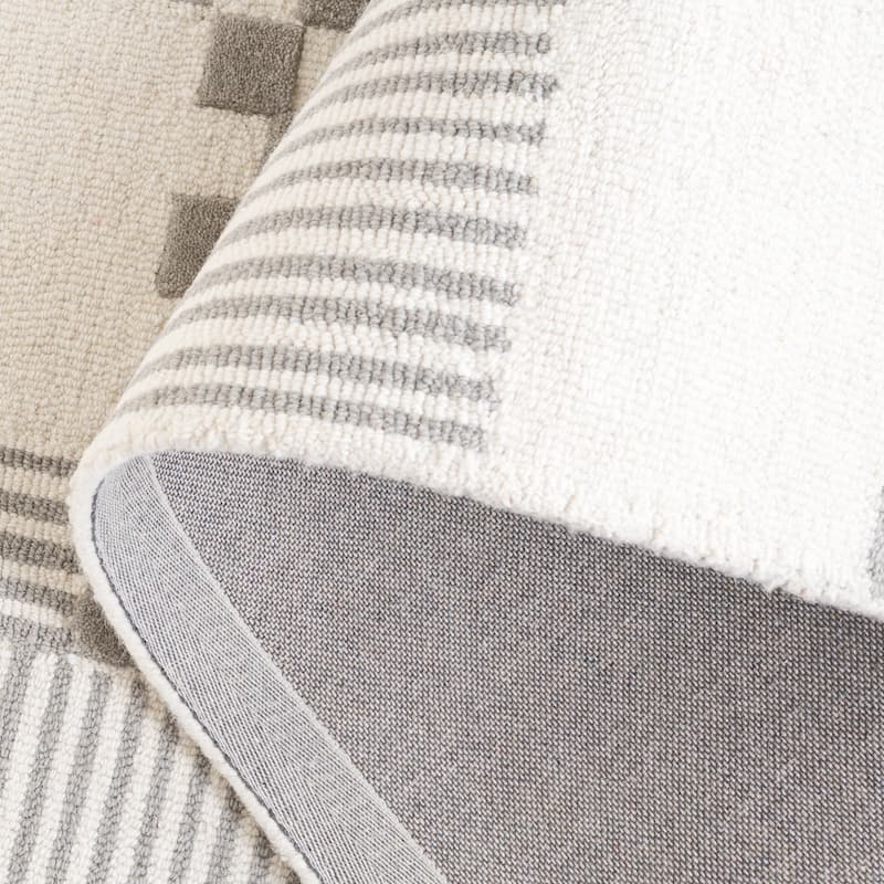 SAFAVIEH Handmade Genre Kiek Checkered Wool Rug