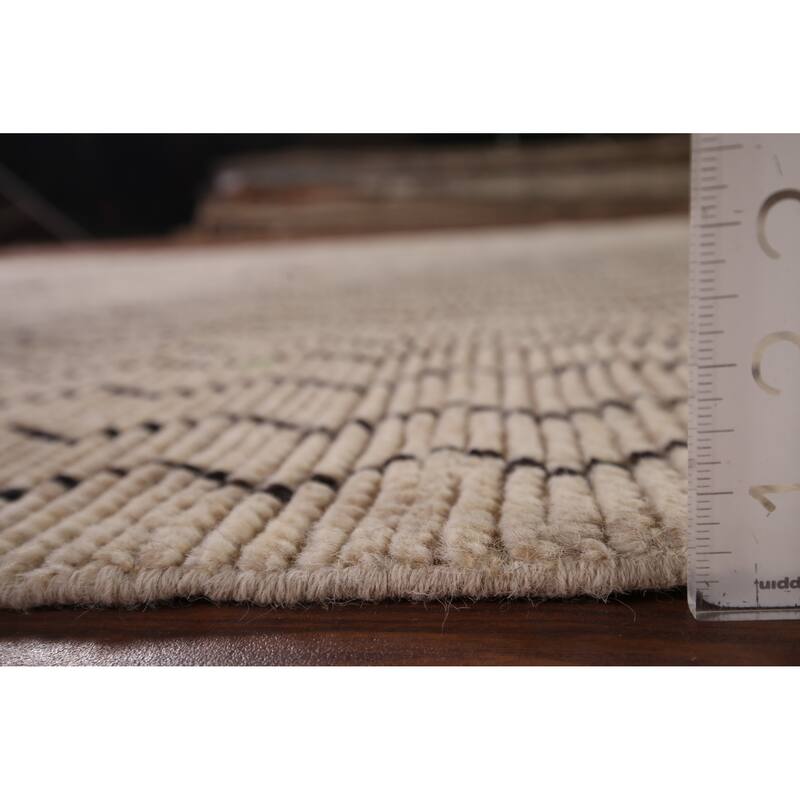 Moroccan Oriental Area Rug Hand-Knotted Beige Wool Carpet - 6'9"x 10'3"