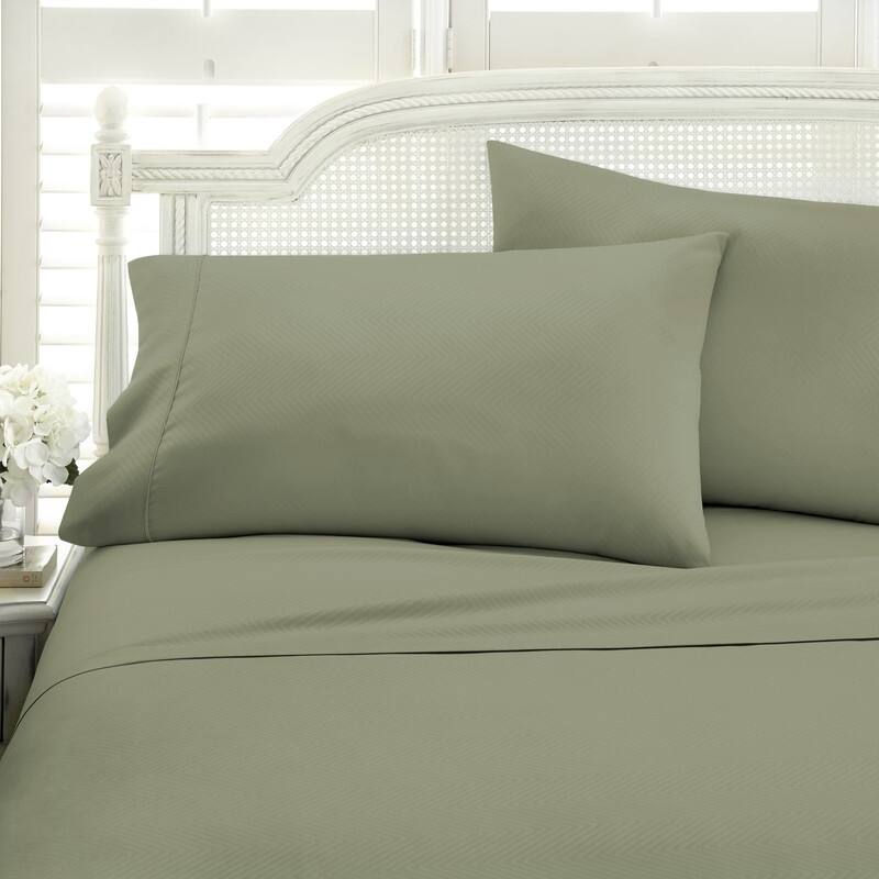 Becky Cameron Chevron 4-piece Deep Pocket Bed Sheet Set