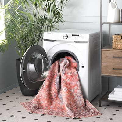 SAFAVIEH Vintage Hilkea Serapi Machine Washable Slip Resistant Rug