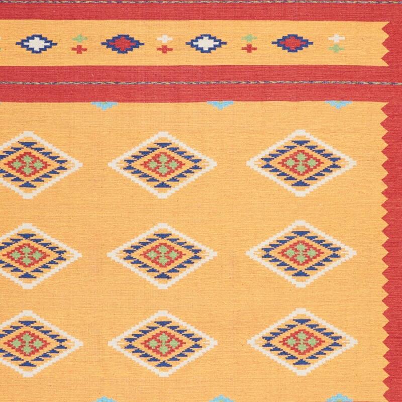Fuge Southwestern Woven Low Pile with Fringe Area Rug By HomeRoots - 120' X '96' X '0.25
