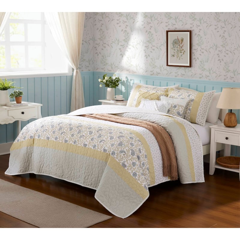 Madison Park Vanessa 6 Piece Cotton Percale Quilt Set with Throw Pillows