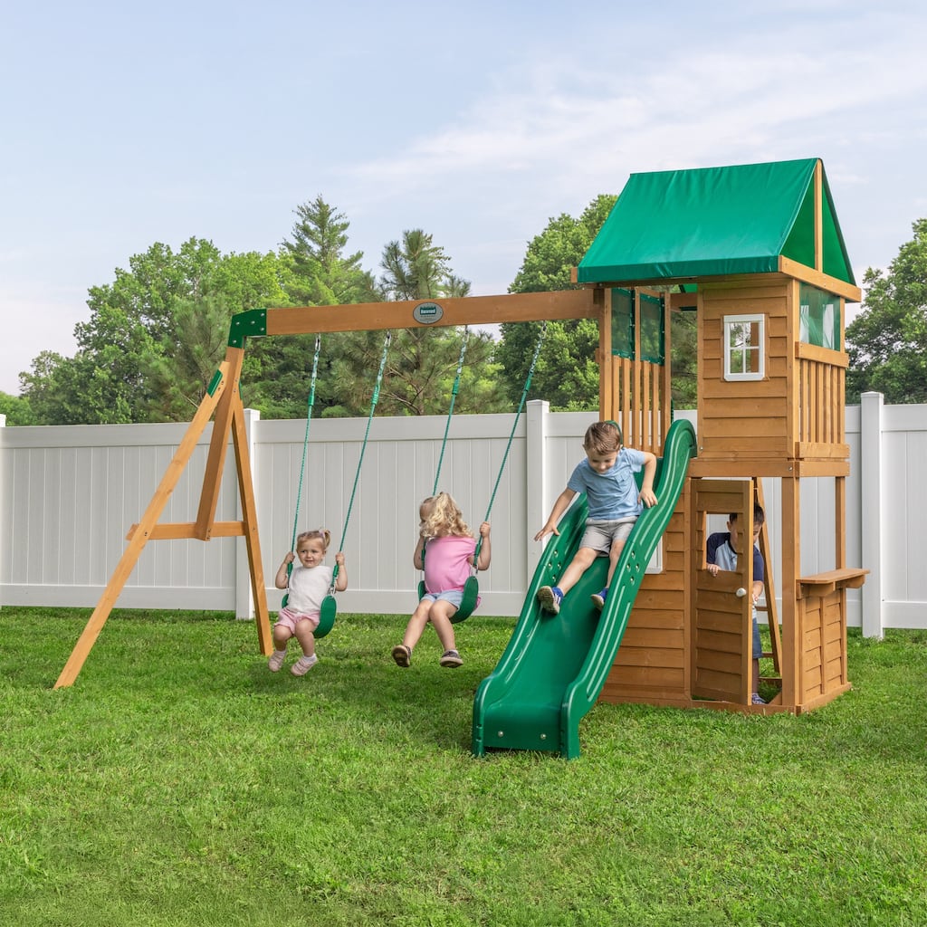 Backyard Discovery Fall River Nordic Spruce Swing Set, Clubhouse