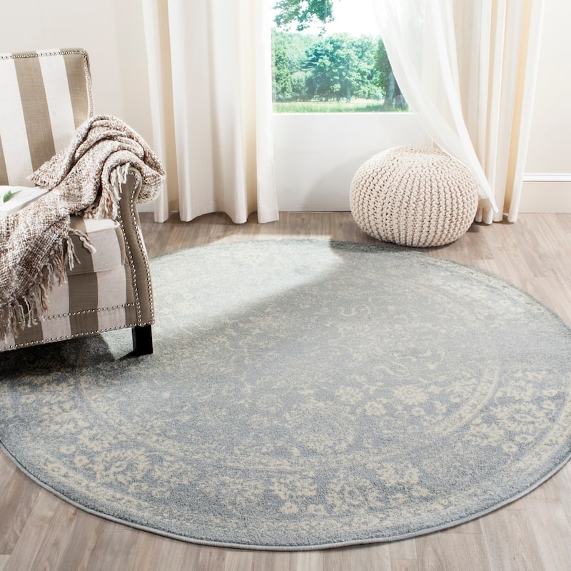 SAFAVIEH Adirondack Dakota Rustic Shabby Chic Distressed Rug - 6' Round - Slate/Ivory - Round