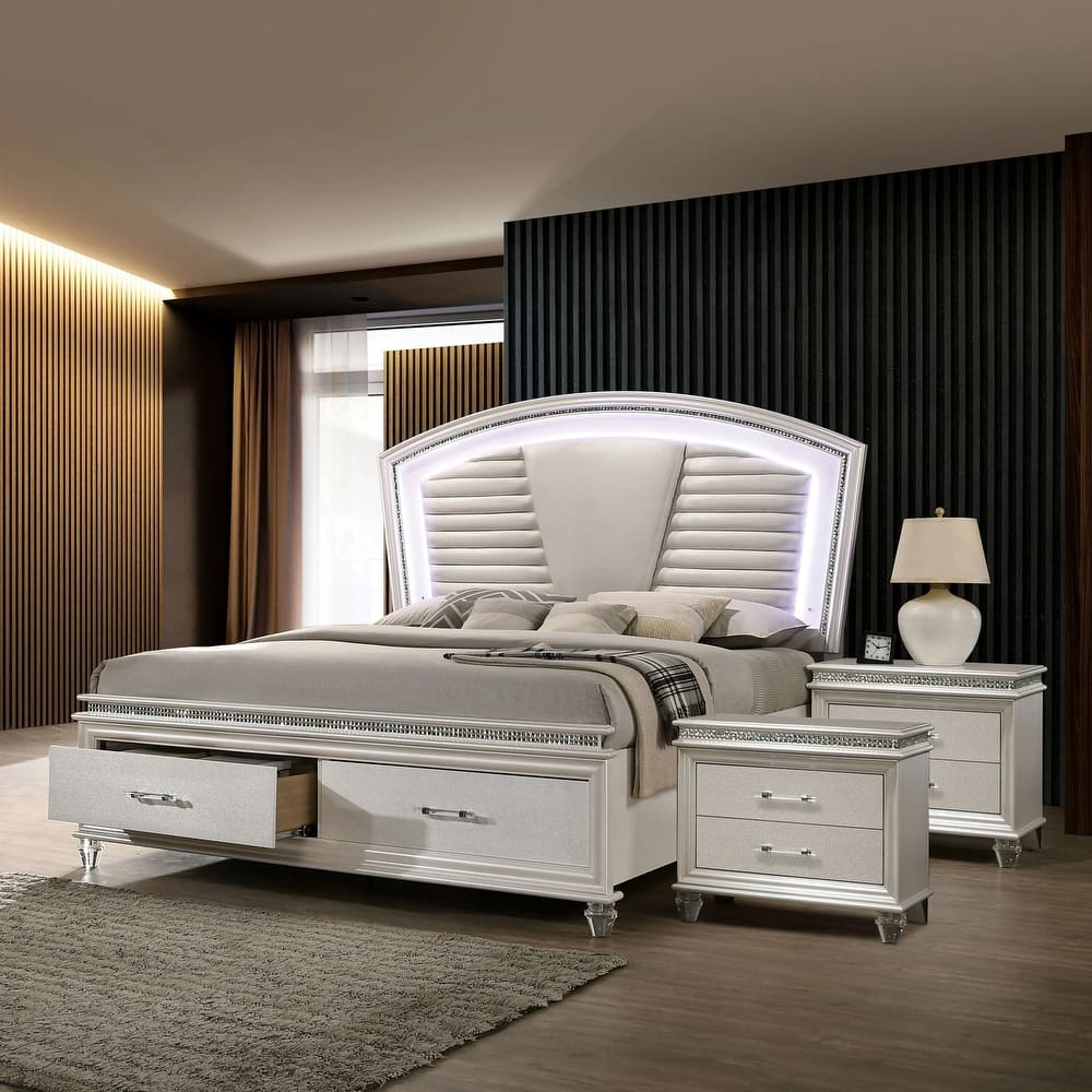 Furniture of America Xian Contemporary Wood 3-Piece Storage Platform Bedroom Set with LED Light