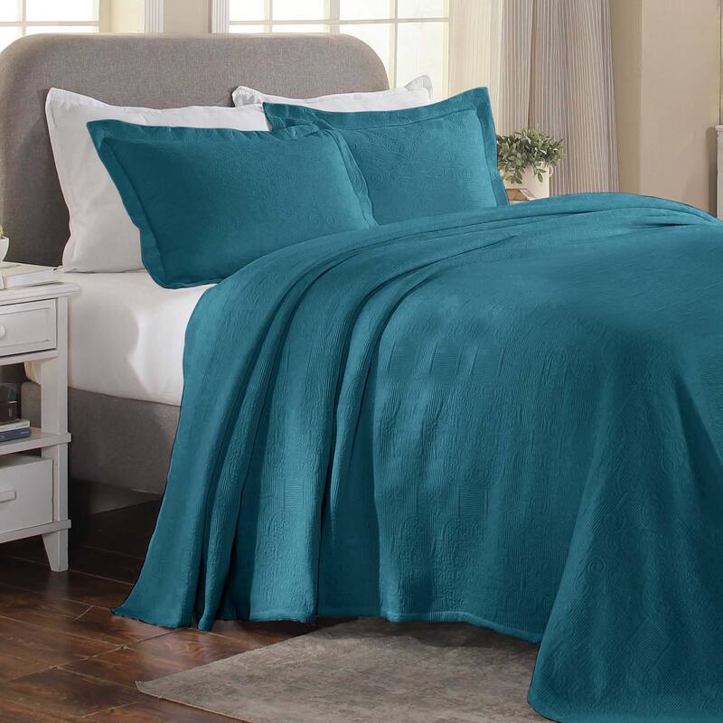Superior Florin Jacquard Scrolling Medallion Cotton Bedspread Set