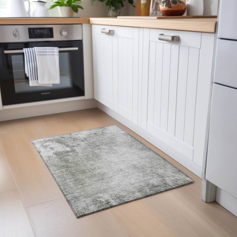 Machine Washable Indoor/ Outdoor Abstract Solid Chantille Rug - Gray - 1'8" x 2'6"