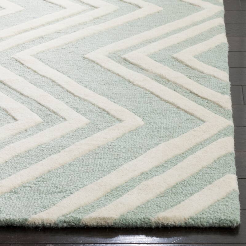 SAFAVIEH Handmade Kids Kalene Wool Rug