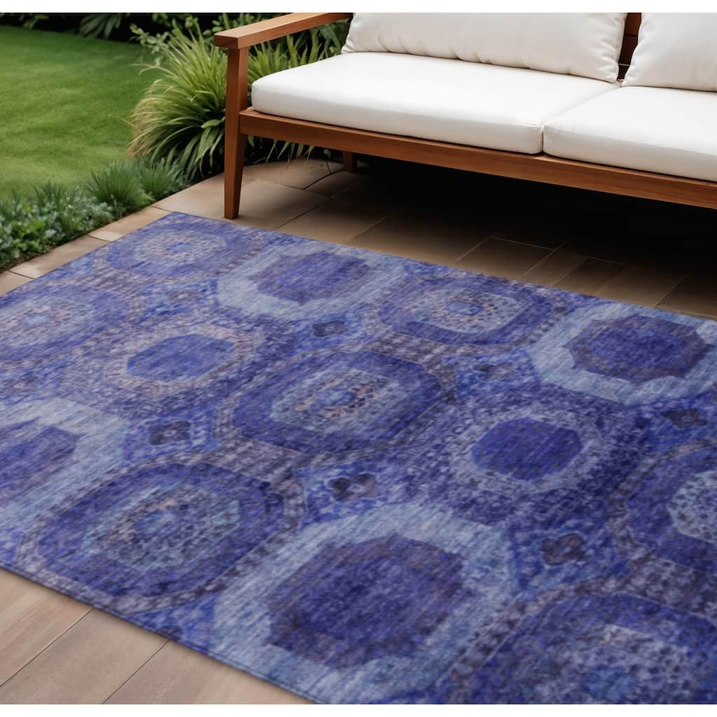 HomeRoots Medallion Transitional Rectangle Outdoor Rug