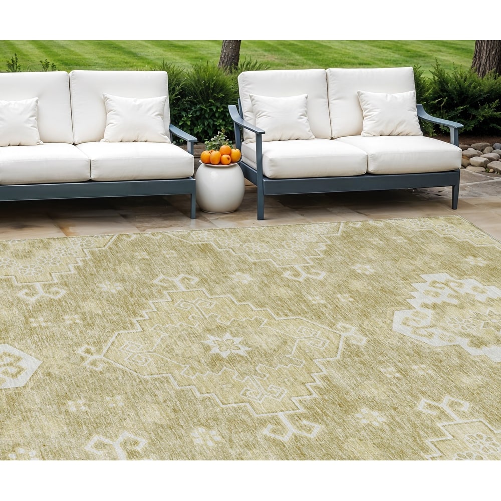 HomeRoots Medallion Traditional Rectangle Outdoor Rug