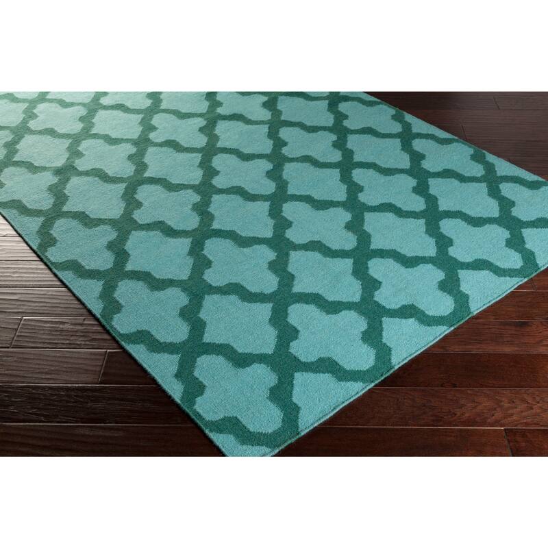 Hand-Woven Ashley Lattice Reverisble Flatweave Wool Area Rug - 5' x 8'