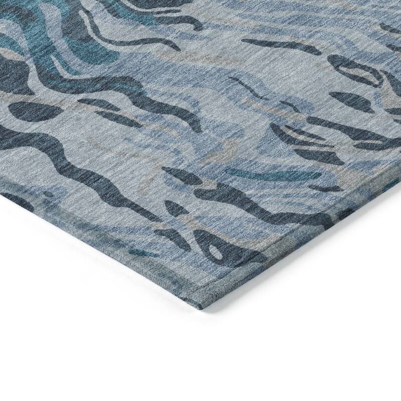 Machine Washable Indoor/ Outdoor Abstract Flow Chantille Rug