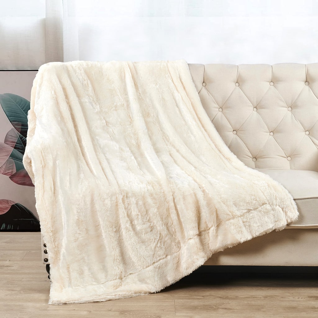 Belardo FauxFur Throw