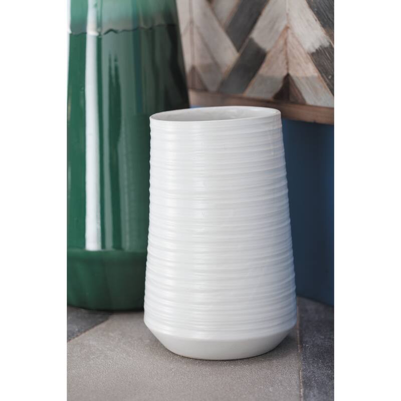 CosmoLiving by Cosmopolitan White Porcelain Ceramic Ribbed Decorative Vase