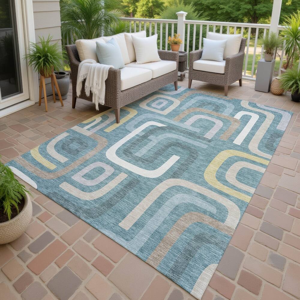 Machine Washable Indoor/ Outdoor Modern Penner Chantille Rug