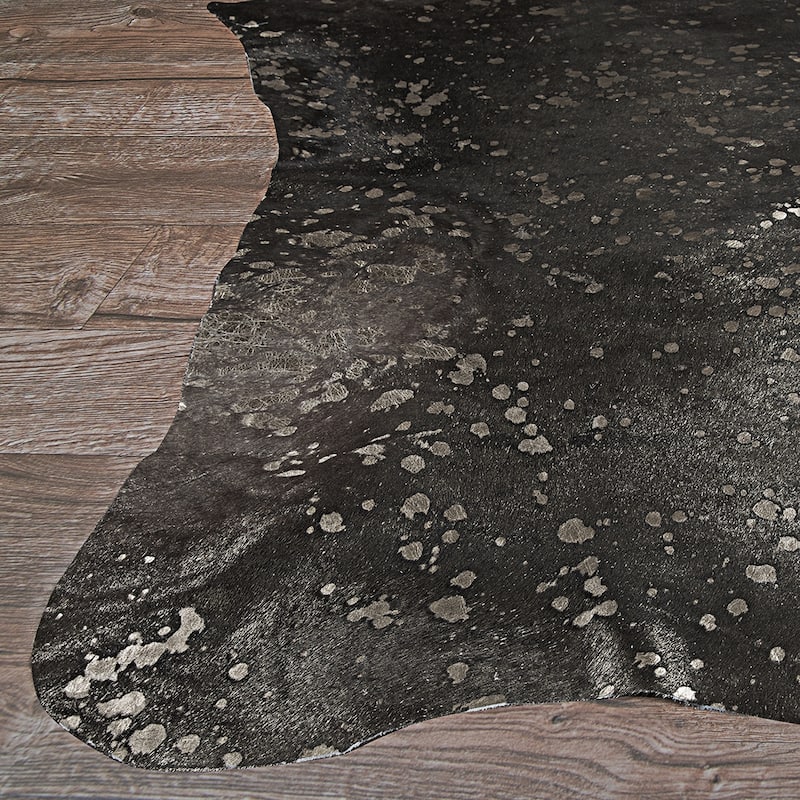 Handmade Vail Moonstone Cowhide Leather Area Rug - 7' x 7'4"