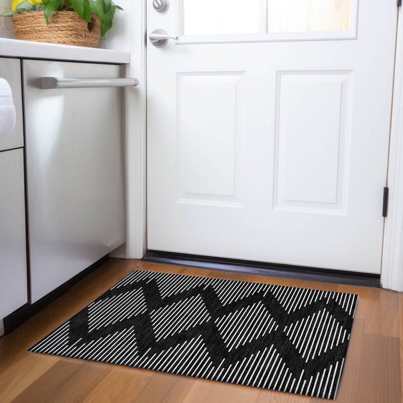 Premium Washable Super Soft Modern Geo Mayfield Rug - Black - 1'8" x 2'6"