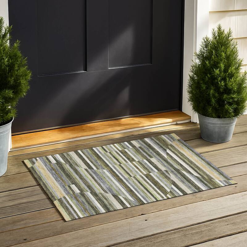 Machine Washable Indoor/ Outdoor Modern Cokedale Chantille Rug - Olive - 1'8" x 2'6"