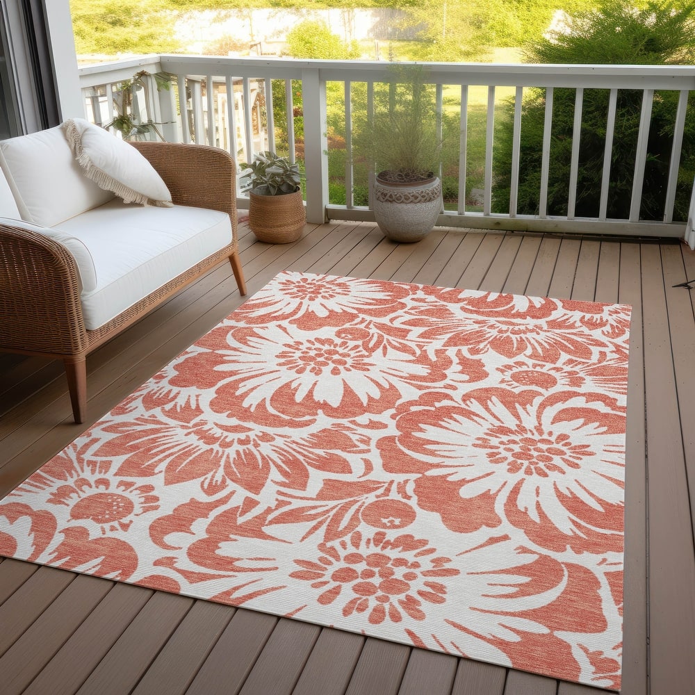 Machine Washable Indoor/ Outdoor Whimsy Floral Chantille Rug