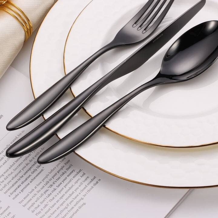 20 Pc Flatware Set with Wavy Handle