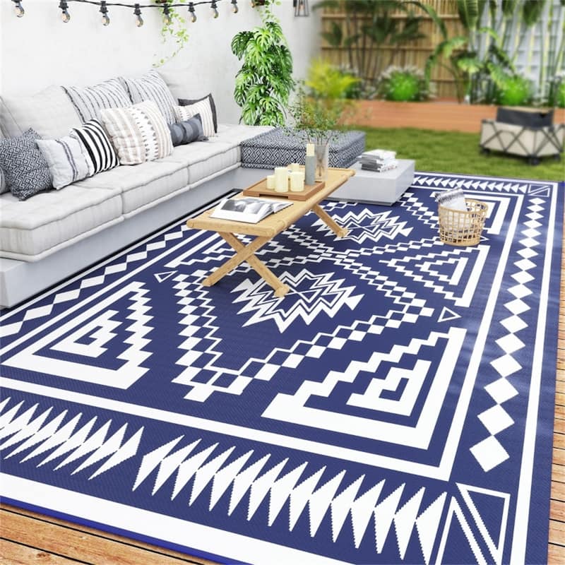 Reversible Outdoor Rug Square Patchwork, UV-Protected Foldable Polypropylene Mat with Carry Bag - : 215.7" L × 107.9" W - Blue and White