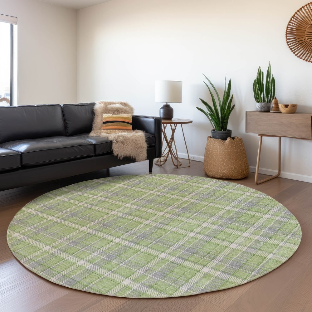 Machine Washable Indoor/ Outdoor Traditional Plaid Chantille Rug