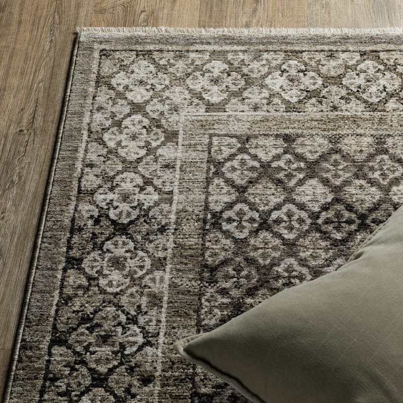 Style Haven Cádiz Faded Center Medallion Grey/Beige Area Rug