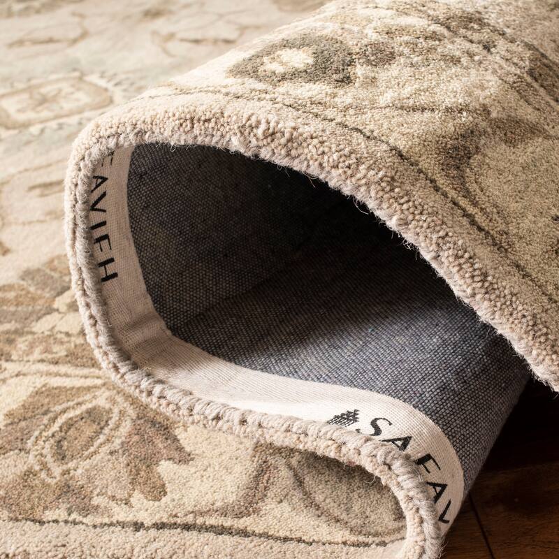 SAFAVIEH Handmade Anatolia Janke Traditional Oriental Wool Rug