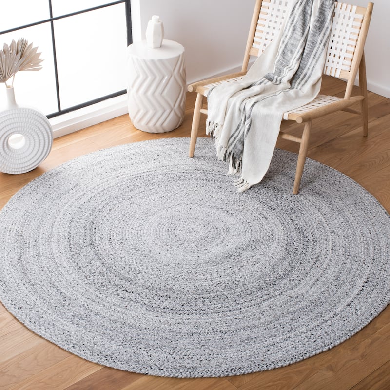 SAFAVIEH Braided Bjarnrin Flatweave Rug - 6' Round - Silver