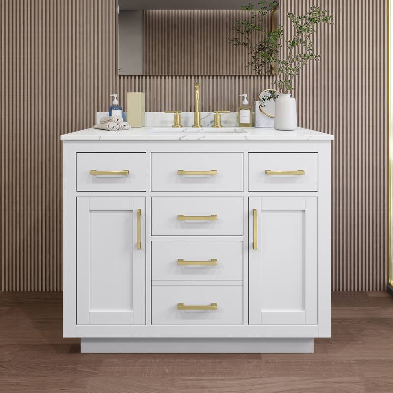 Wyndham Collection WCG262642S-QTZ-US3MXX Beckett TK 42" Free Standing - White / Giotto Quartz Top / Brushed Gold Hardware