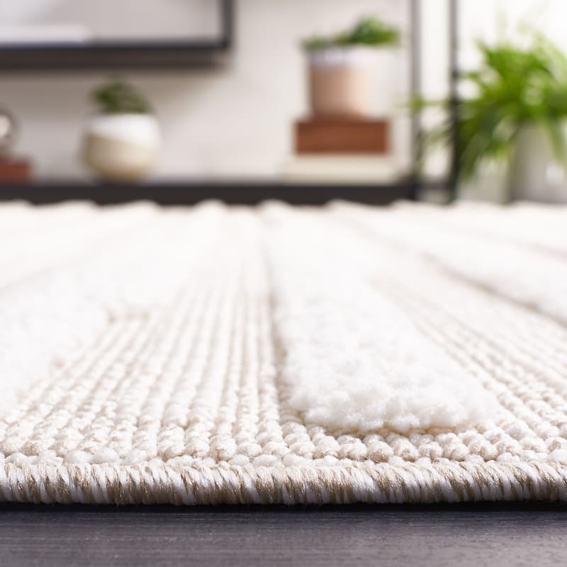 SAFAVIEH Trends Leonie Stripe Rug