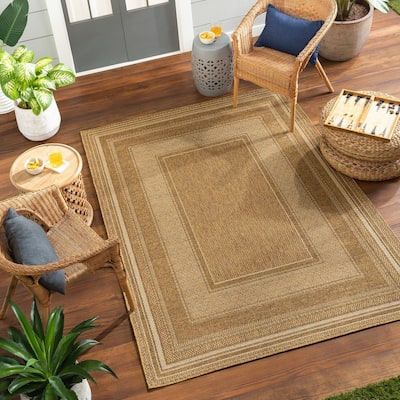 Livabliss Pismo Indoor/ Outdoor Classic Border Area Rug
