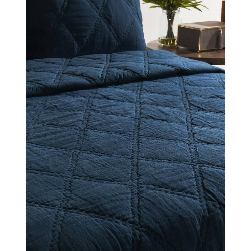 Casi Belgian Flax Linen Midnight Blue Quilt by Kosas Home
