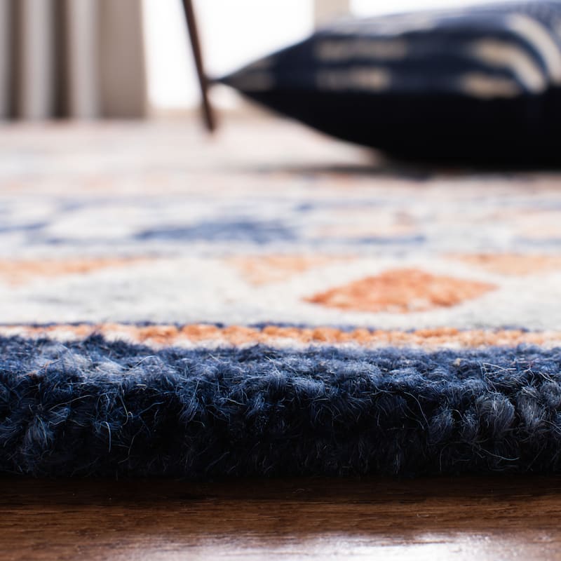 SAFAVIEH Handmade Micro-Loop Hafsah Modern Wool Rug