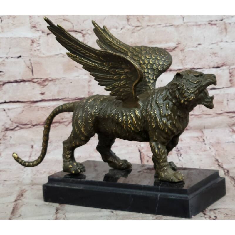 Majestic Griffin Bronze Sculpture - Mythical Imitative Lion-Eagle Creature Fantasy Art