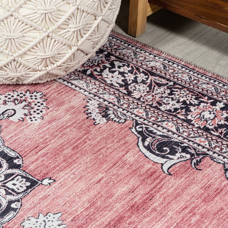 JONATHAN Y Wincer Bohemian Distressed Chenille Machine-Washable Area Rug