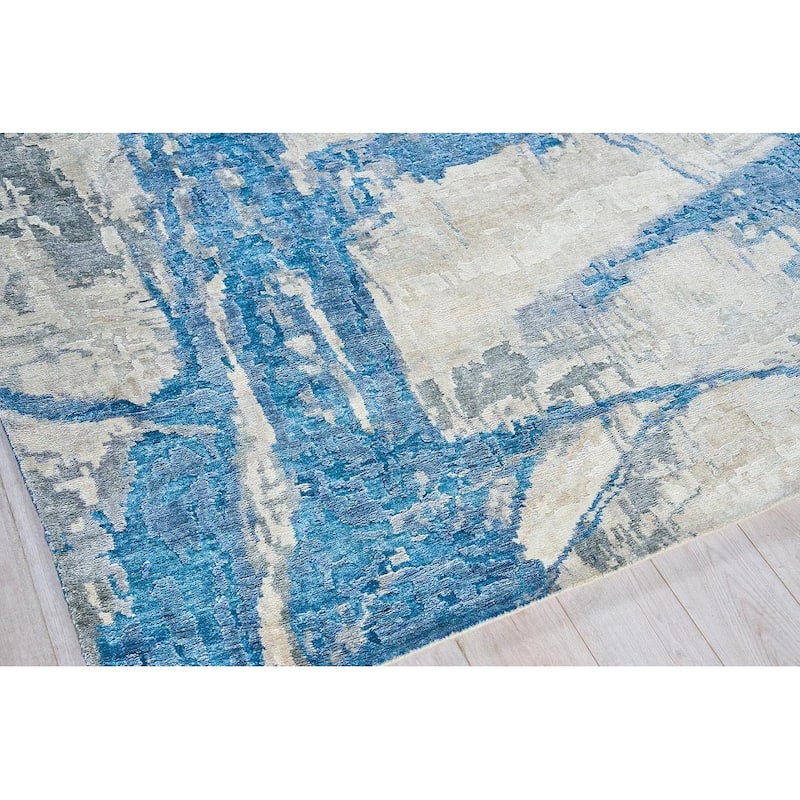 EXQUISITE RUGS Floor Art Hand-knotted Bamboo Silk Ivory/Light Blue Area Rug.