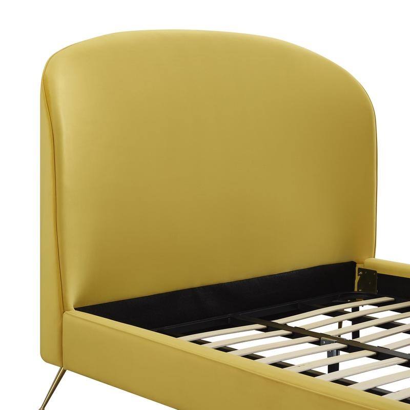 Carson Carrington Ytterhult Velvet Bed