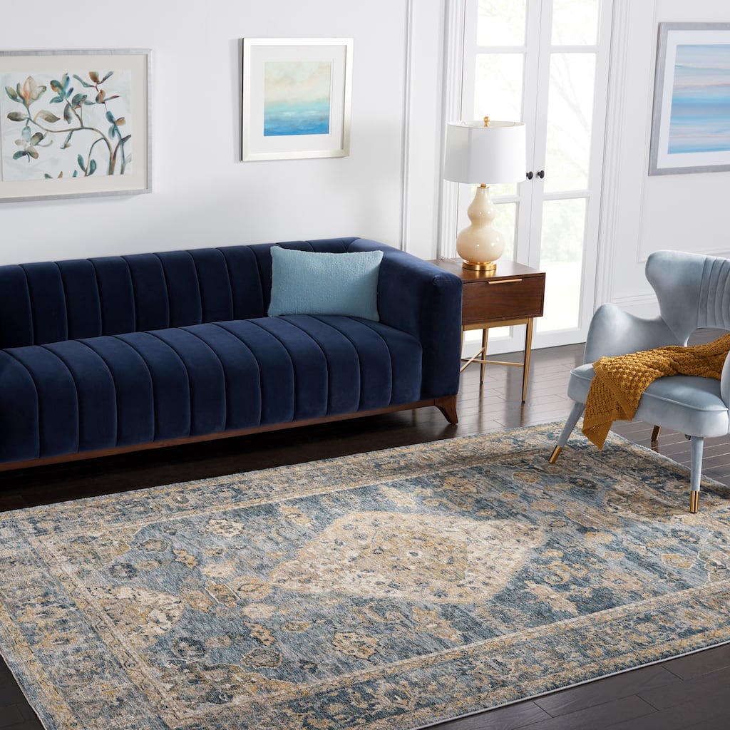 SAFAVIEH Valencia Annetta Traditional Vintage Rug