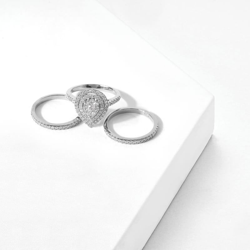 IGI Certified 1ct TDW Diamond Pear Shaped Cluster Halo Bridal Set in 10K Gold for Women - 6.5 - White