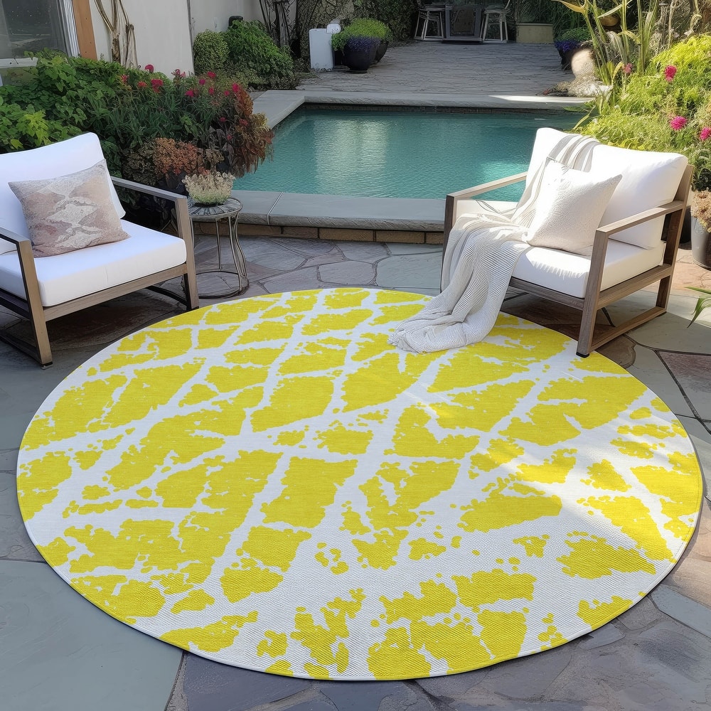 Machine Washable Indoor/ Outdoor Transitional Yellow Crackle Chantille Rug