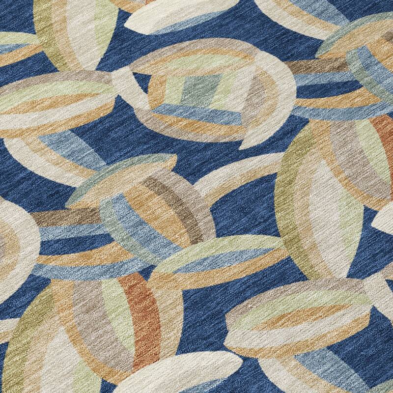 Machine Washable Indoor/ Outdoor Modern Heli Chantille Rug