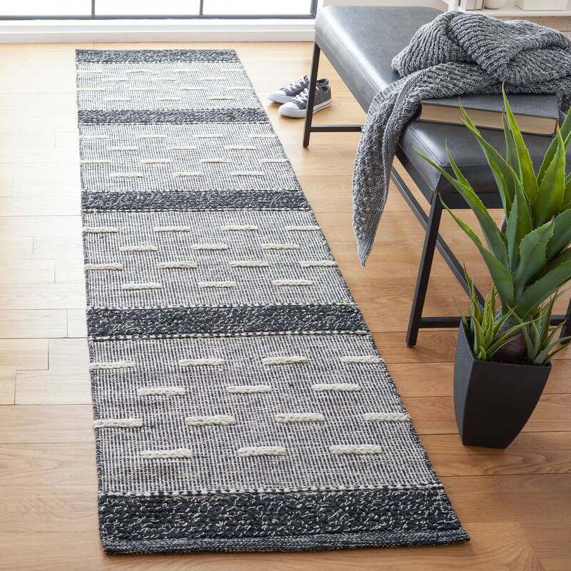 SAFAVIEH Handmade Striped Kilim Rayna Modern Cotton Rug - 2'3" x 9' Runner - Black/Ivory
