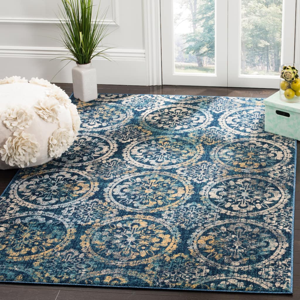 SAFAVIEH Evoke Edwige Distressed Vintage Boho Rug