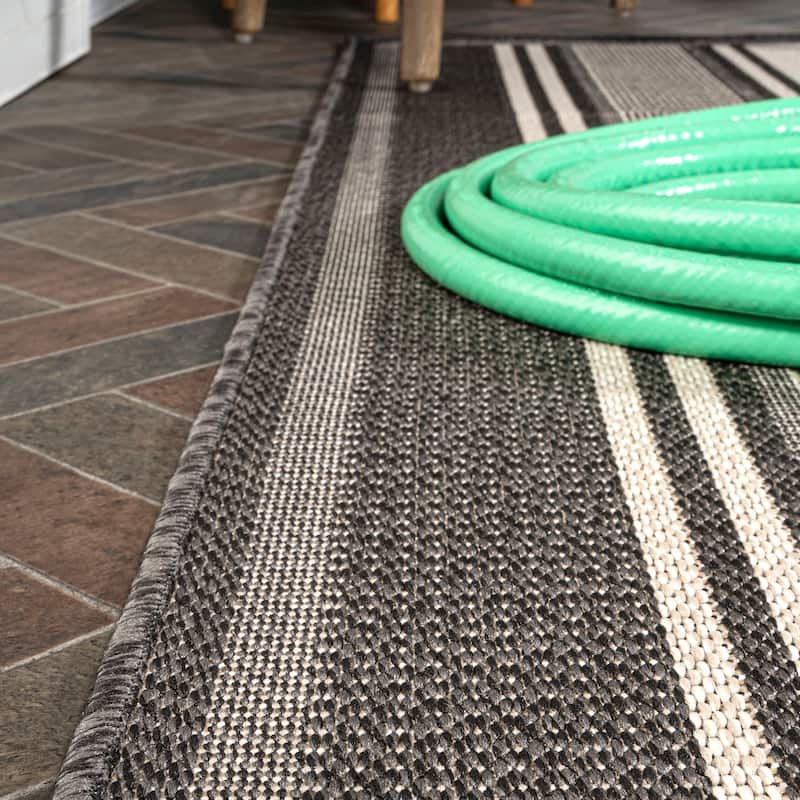 JONATHAN Y Negril Modern Double Stripe Indoor/Outdoor Area Rug