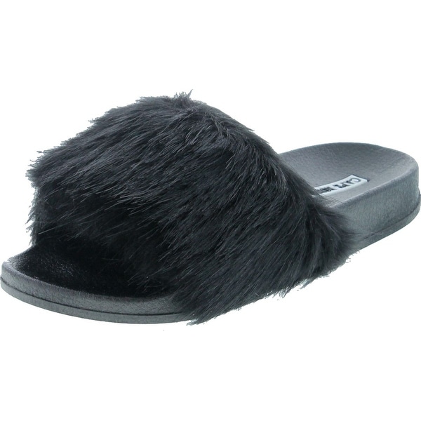 black fuzzy flip flop slippers